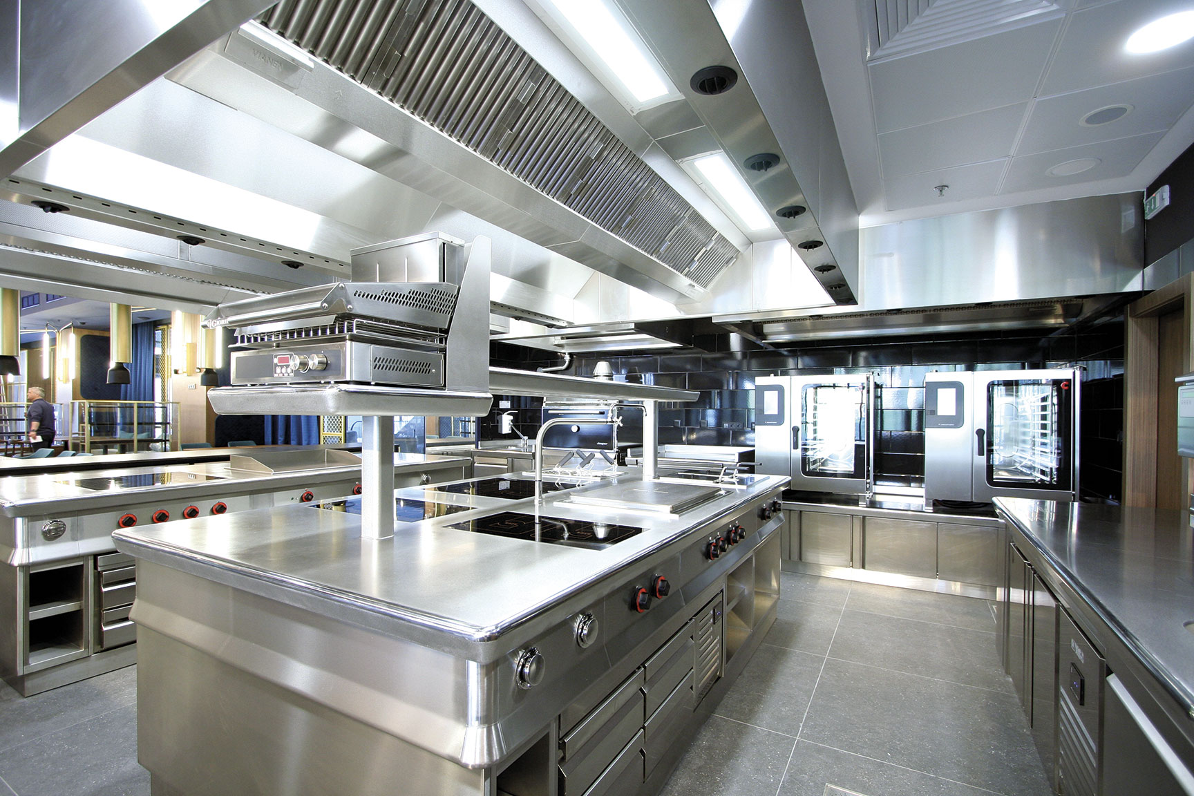 MP16 in the kitchen